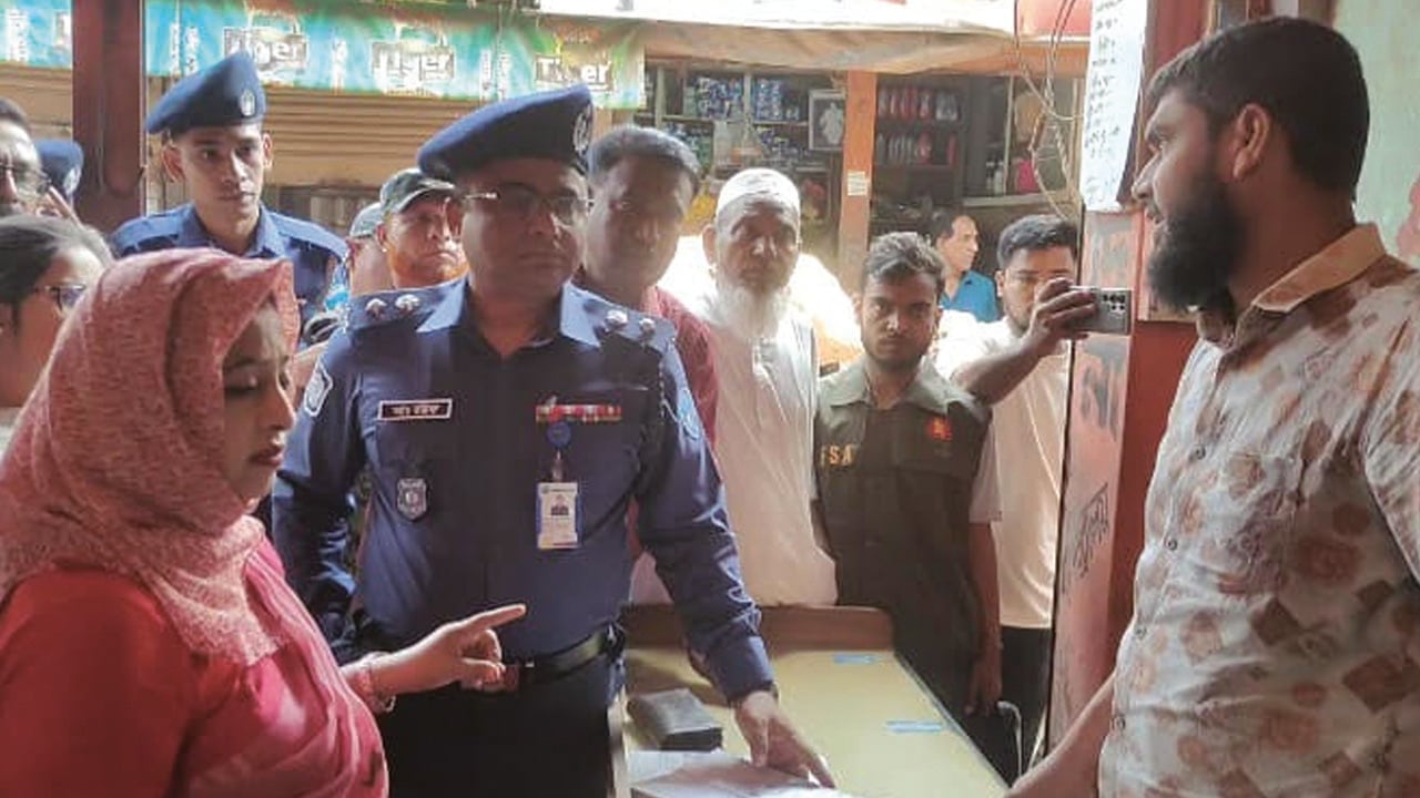 নিত্যপণ্যের বাজারে অভিযান, লাখ টাকা জরিমানা