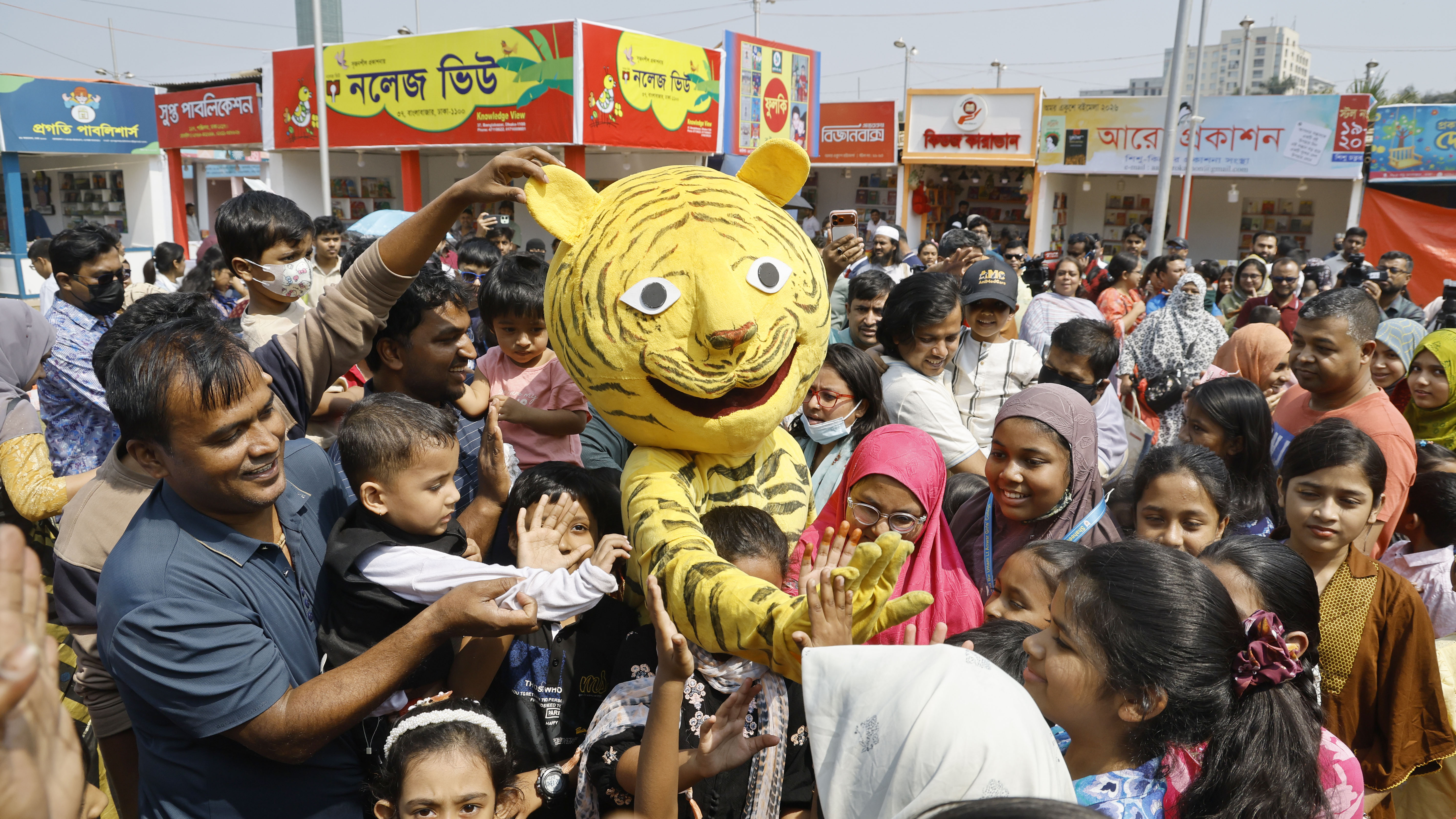 বইমেলার প্রথম শিশুপ্রহর