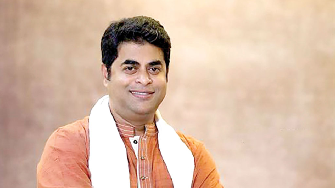 বিপ্লব সাহার কণ্ঠে নজরুলের ৪ গজল