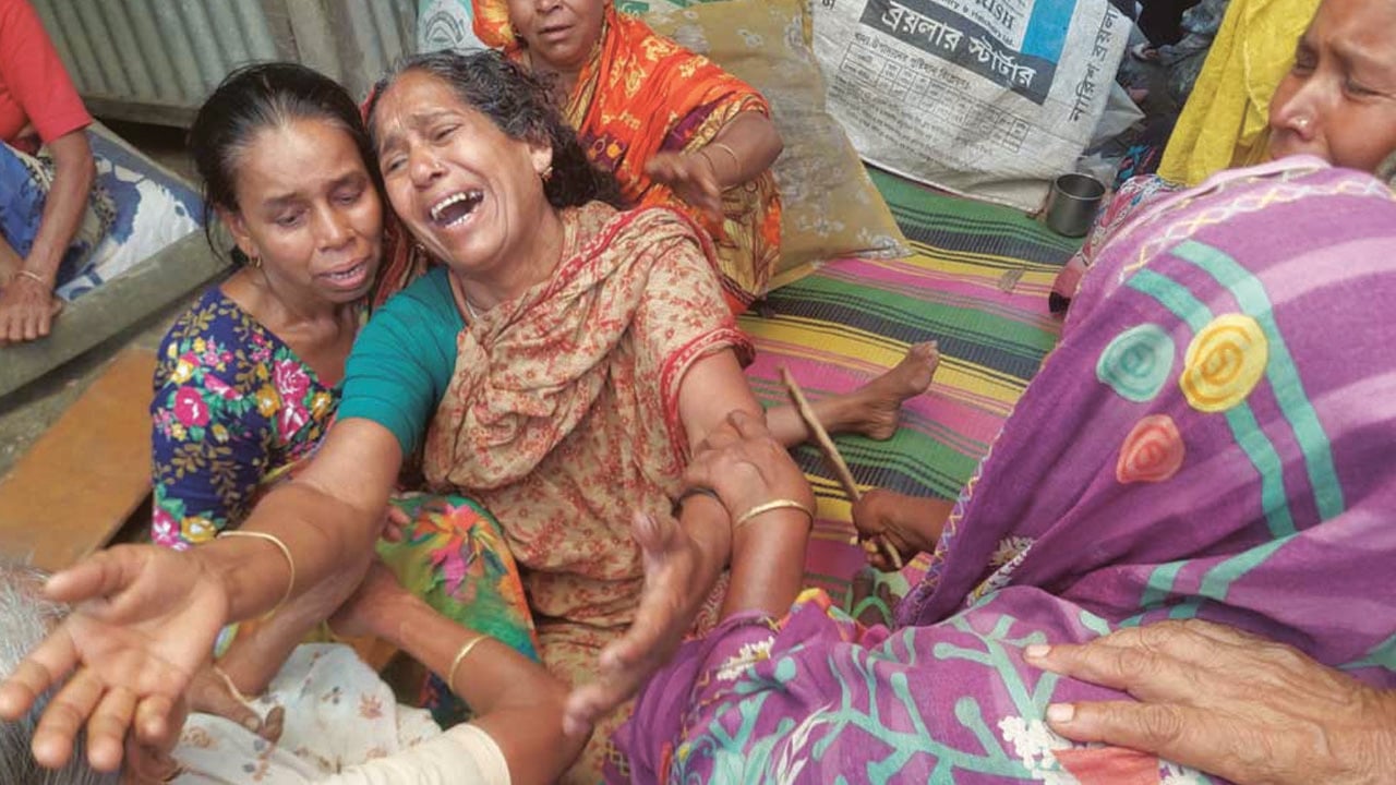 ‘কলিজার টুকরাগুলো শেষ, এখন কী নিয়ে বাঁচব’