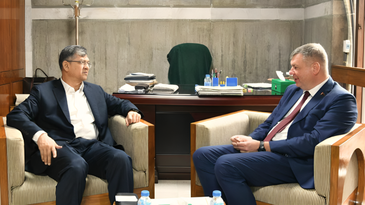 বাংলাদেশকে প্রতিরক্ষা সহায়তা দিতে চায় বেলারুশ