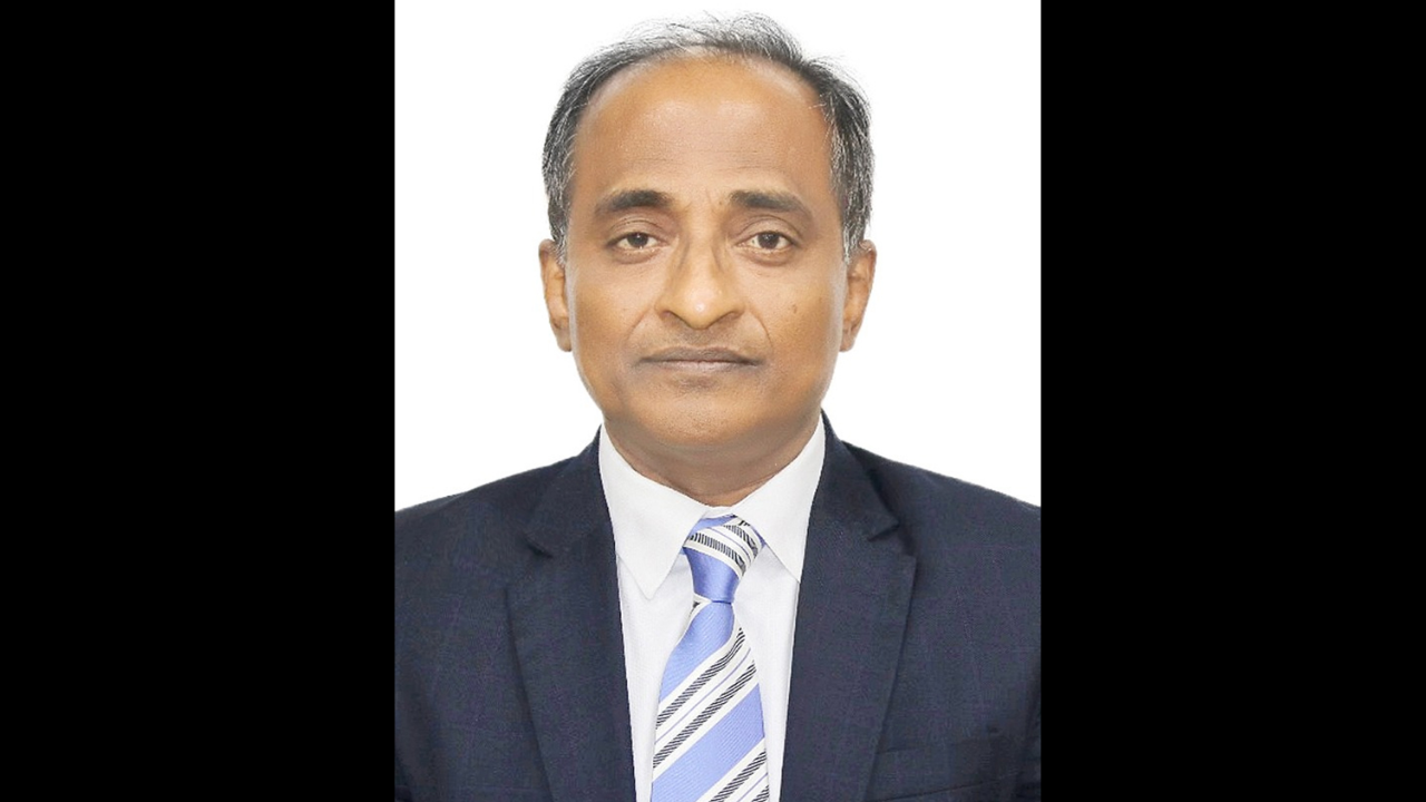 বাণিজ্য সচিব মাহবুবুর রহমান মারা গেছেন