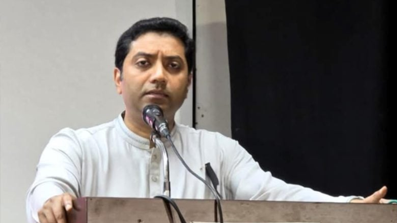 একটি বিদেশি ভাষাকে বাধ্যতামূলক তৃতীয় ভাষা করা হবে: শিক্ষা প্রতিমন্ত্রী