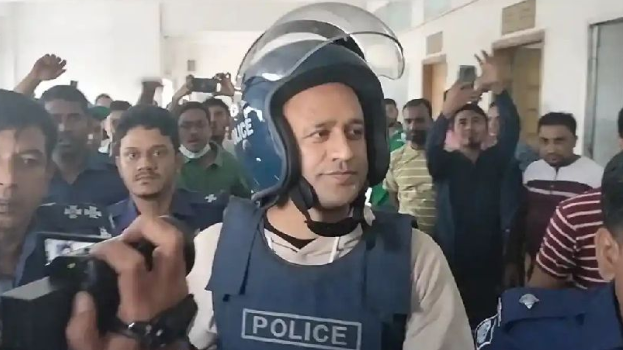 বার কাউন্সিল নির্বাচনে অংশ নিতে কারাবন্দী ব্যারিস্টার সুমনের রিট