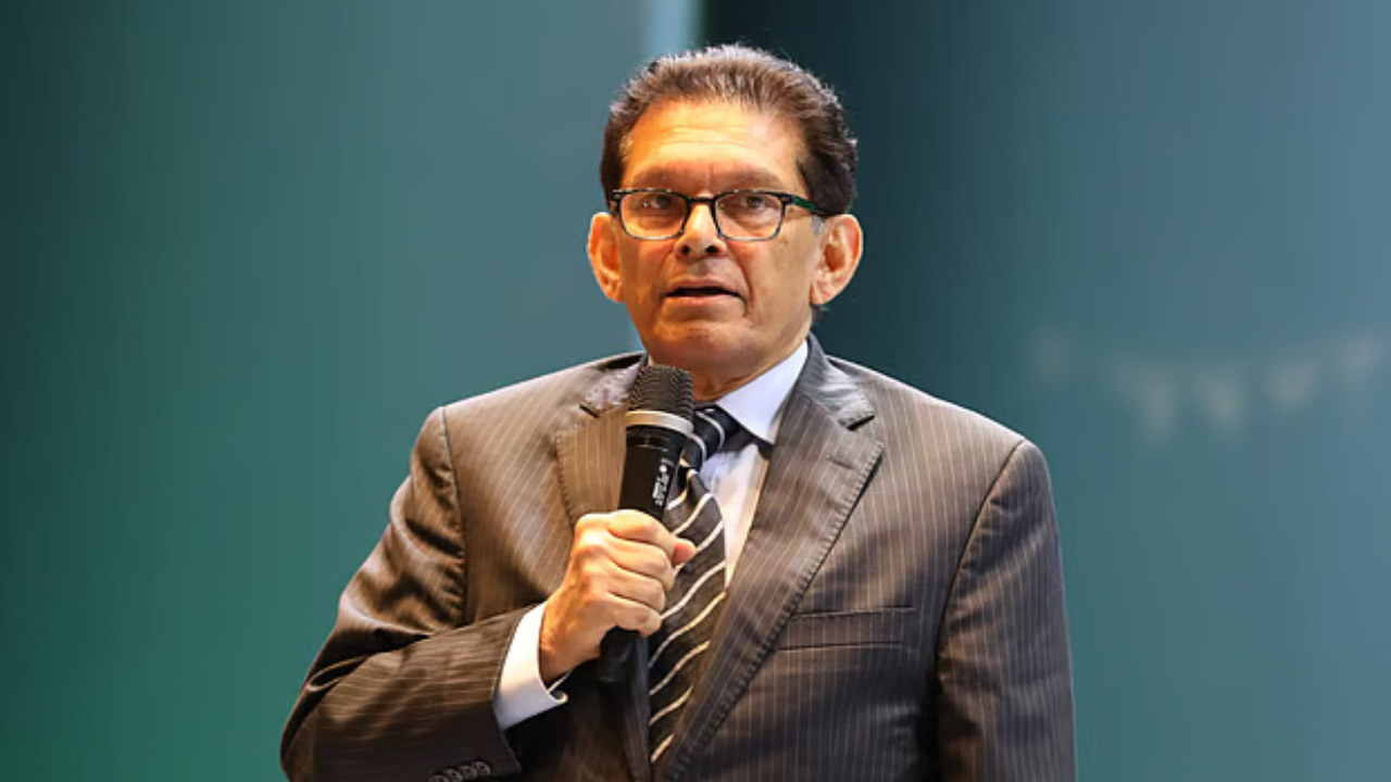 পদত্যাগ করলেন নিরাপত্তা উপদেষ্টা খলিলুর রহমান