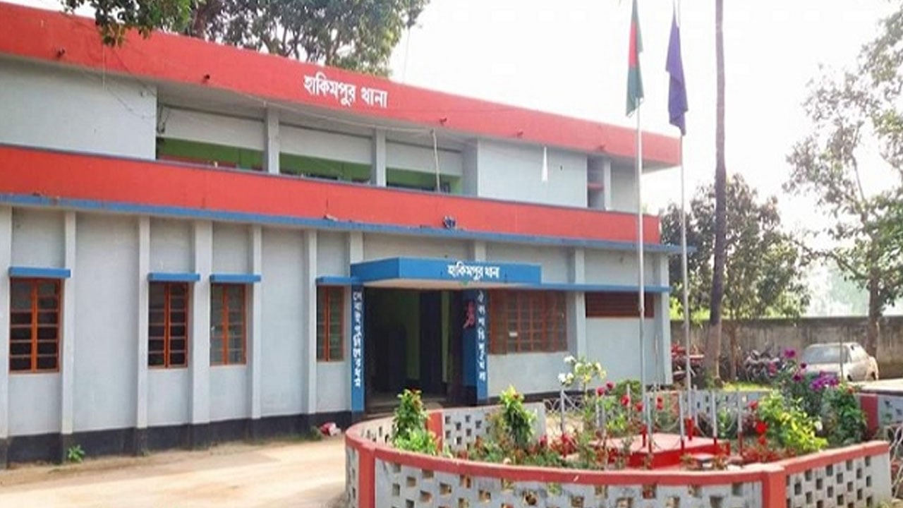 ছুটির দিনে নারীকে অফিসে ডেকে শ্লীলতাহানি, কর্মকর্তা গ্রেপ্তার