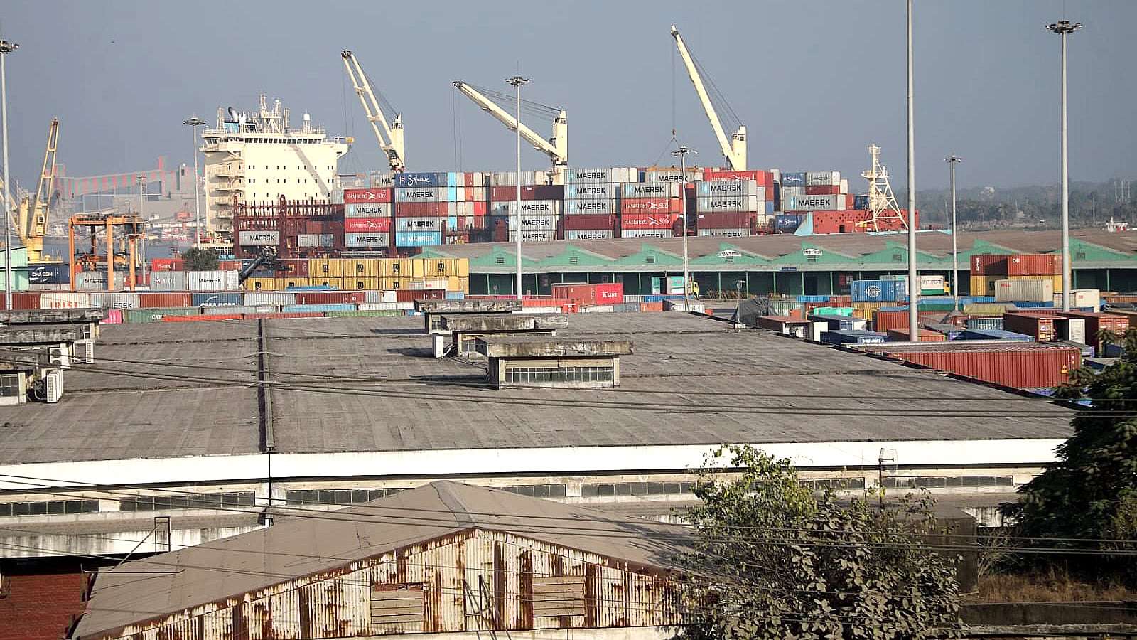 দুদকের অনুসন্ধানের মধ্যেই পদোন্নতি পেলেন চট্টগ্রাম বন্দর কর্মকর্তা