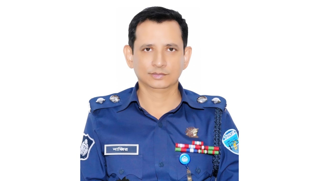 টয়লেটে পড়ে গুরুতর আহত চট্টগ্রামের এসপি