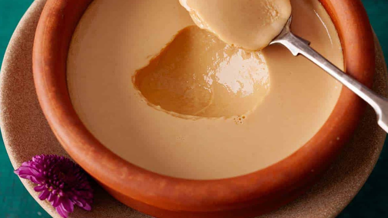 গরমে দই খেলে কী হতে পারে জেনে নিন