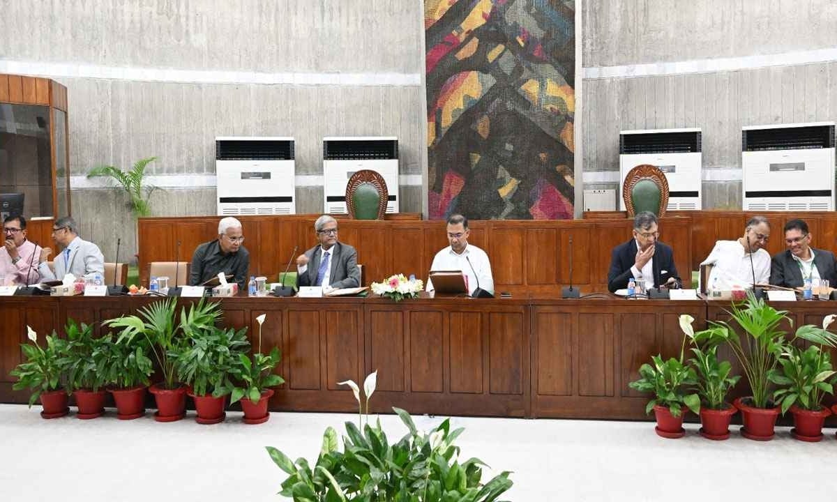 ইলেকট্রিক বাস–ট্রাক আমদানিতে শুল্ক ছাড়