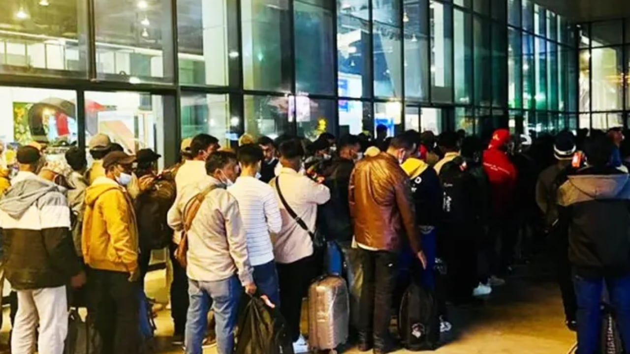 দেশে ফিরলো লিবিয়ায় আটক ১৭৪ বাংলাদেশি
