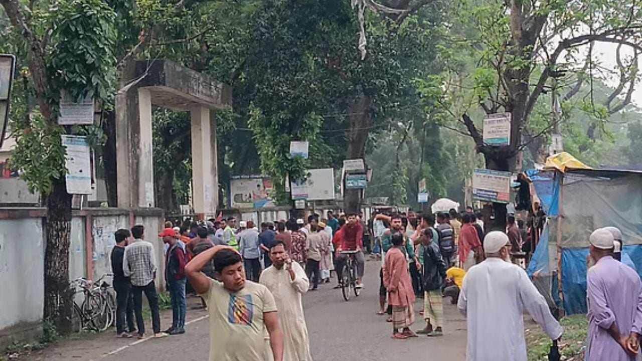 কুড়িগ্রামে ছাত্রদল-শিবির সংঘর্ষ, আহত ৬