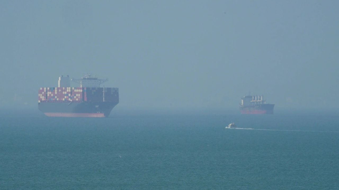 উত্তেজনার মধ্যেই হরমুজ পার হলো জাপানি ট্যাঙ্কার