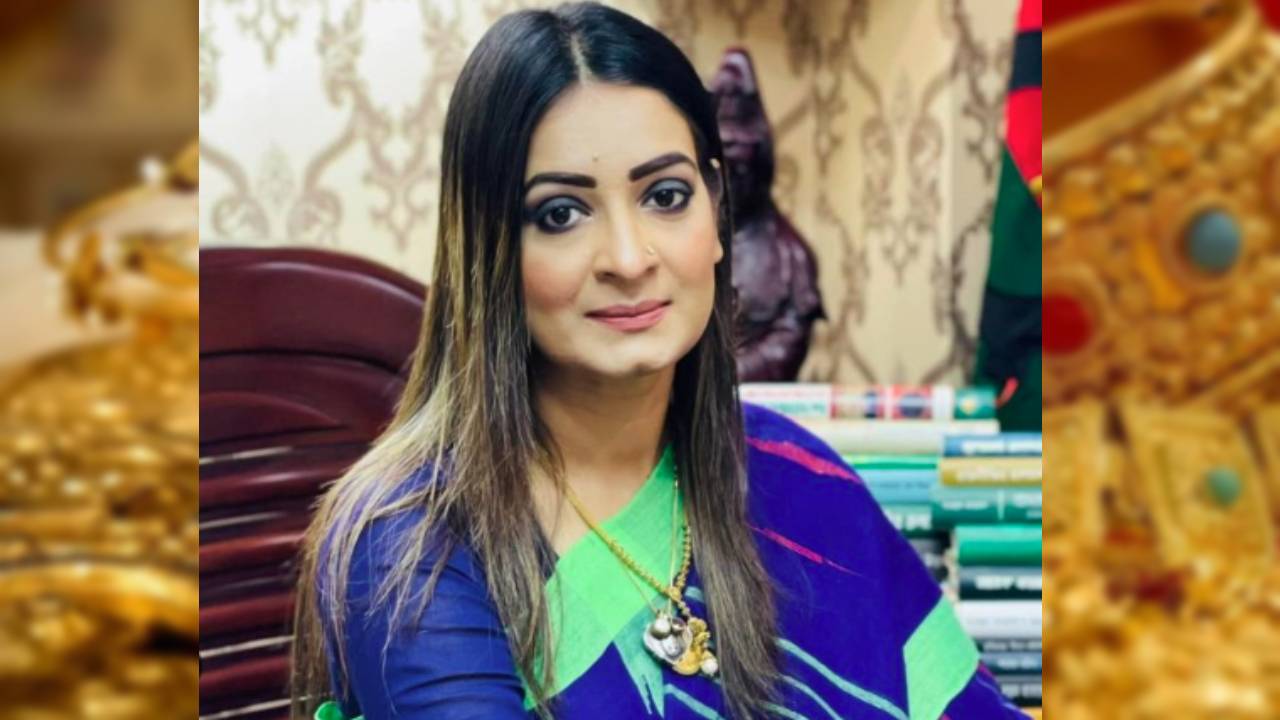 ৫০২ ভরি স্বর্ণ নিয়ে বিএনপি নেত্রী নিপুণ রায়ের ব্যাখ্যা