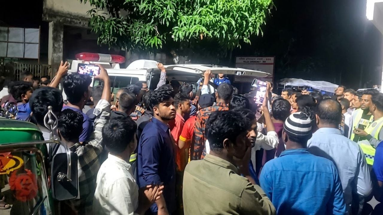 কুড়িগ্রামে ট্রাক-মাইক্রোবাস সংঘর্ষে শিশুসহ নিহত ৩, আহত ১৩