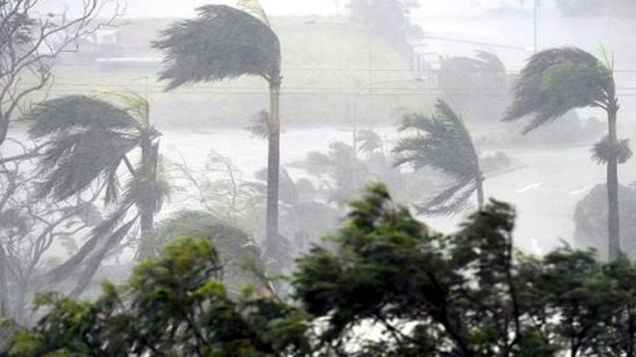 ৭ জেলায় বজ্রবৃষ্টিসহ ঝড়ের শঙ্কা