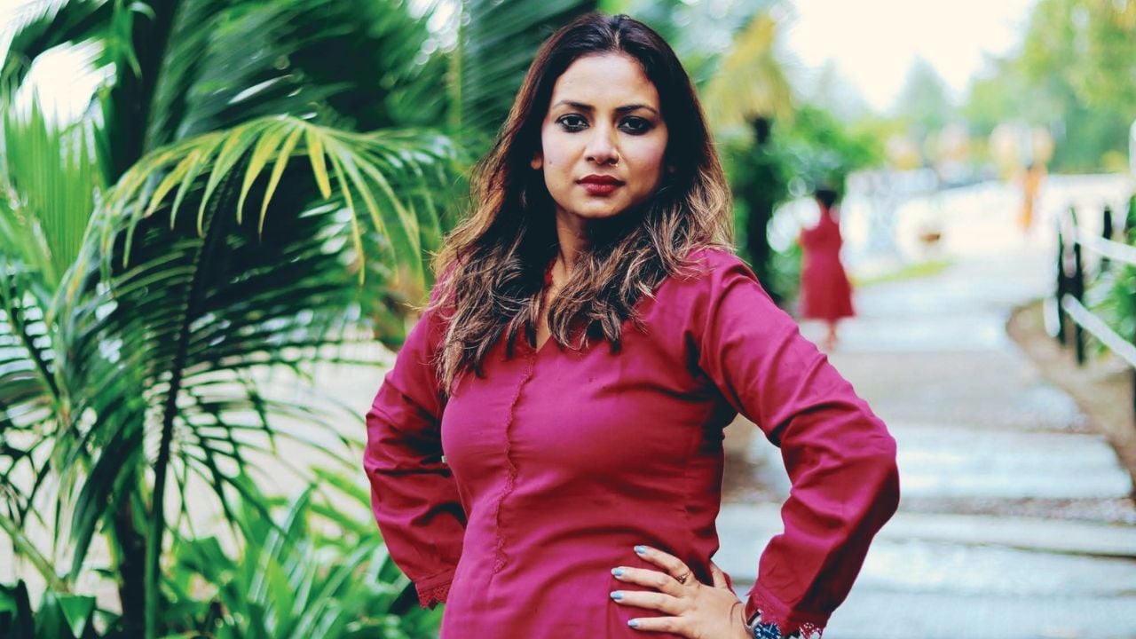 ঢাকা দক্ষিণ সিটির মেয়র পদে লড়ার ঘোষণা নীলা ইসরাফিলের