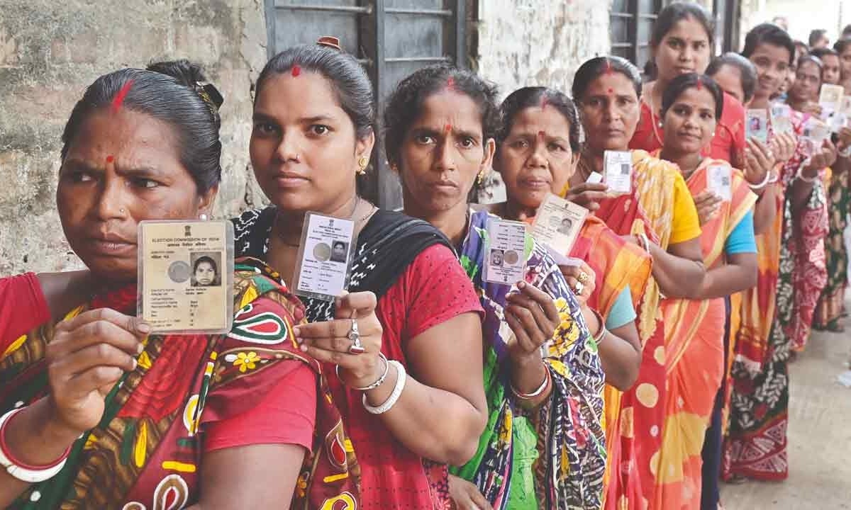 পশ্চিমবঙ্গের ১৫টি বুথে চলছে পুনরায় ভোটগ্রহণ
