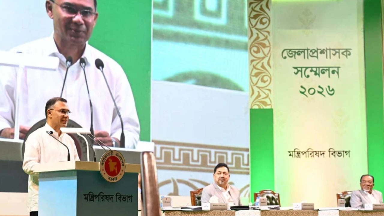 ‘৩০ লাখ কোটি টাকা ঋণের বোঝা নিয়ে সরকার যাত্রা শুরু করেছে’