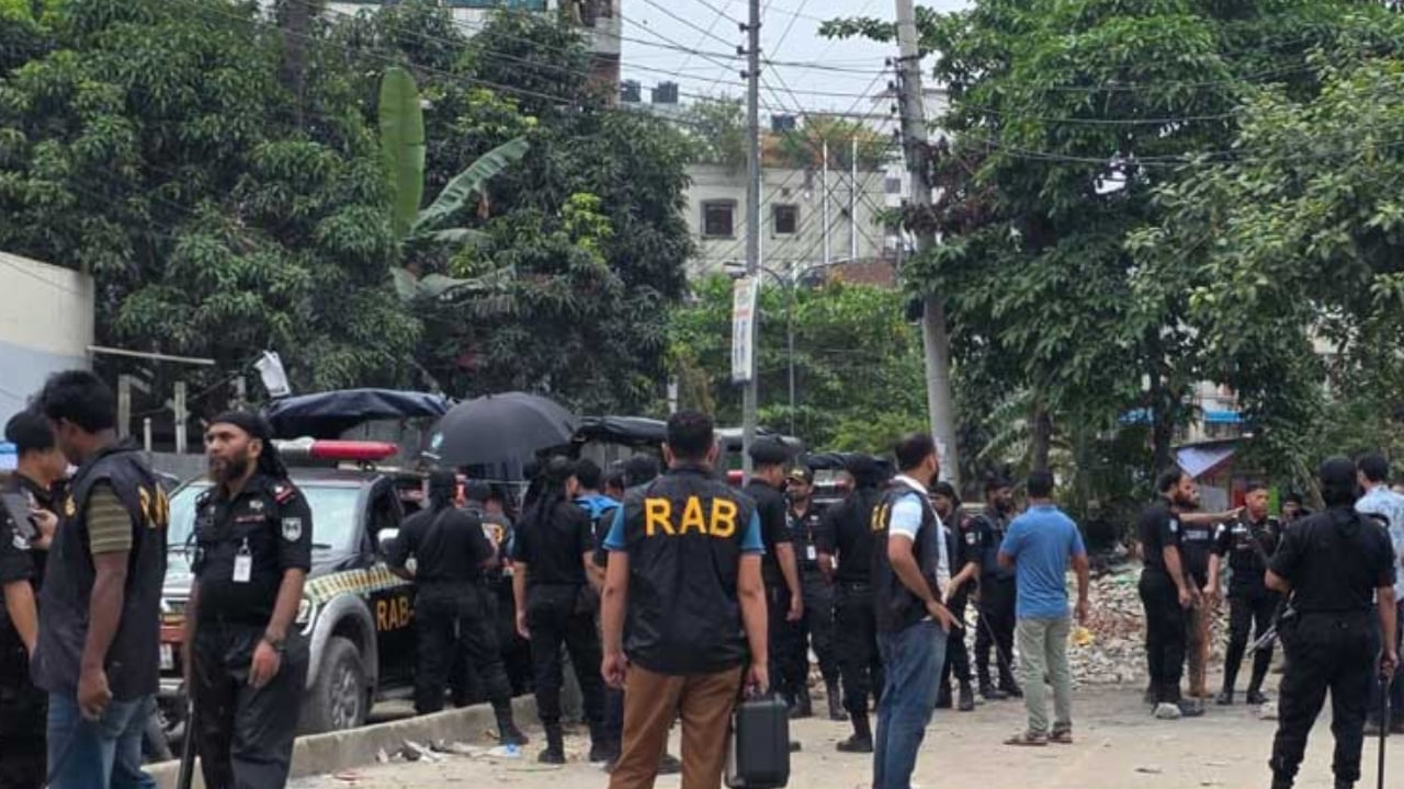 নারায়ণগঞ্জে র‍্যাবের ৩ সদস্যকে কুপিয়ে জখম