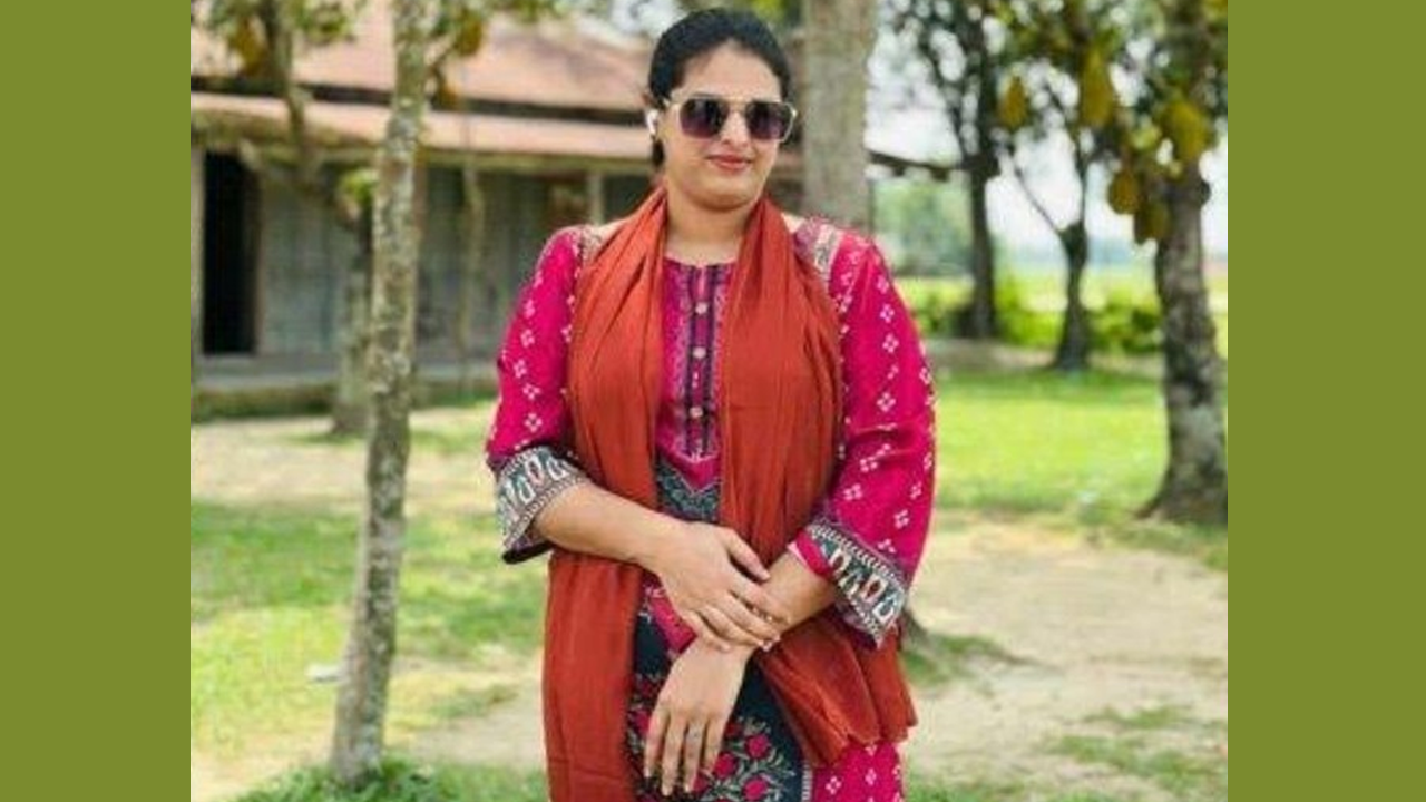 জকসু নেতাকে চড়: অভিযুক্ত সাদিয়া সুলতানা সাময়িক বহিষ্কার