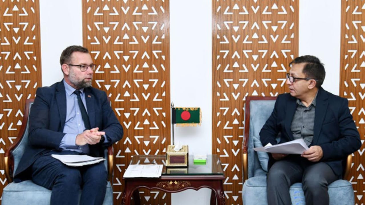 বাণিজ্যমন্ত্রীর সাথে ডেনমার্কের রাষ্ট্রদূতের বৈঠক