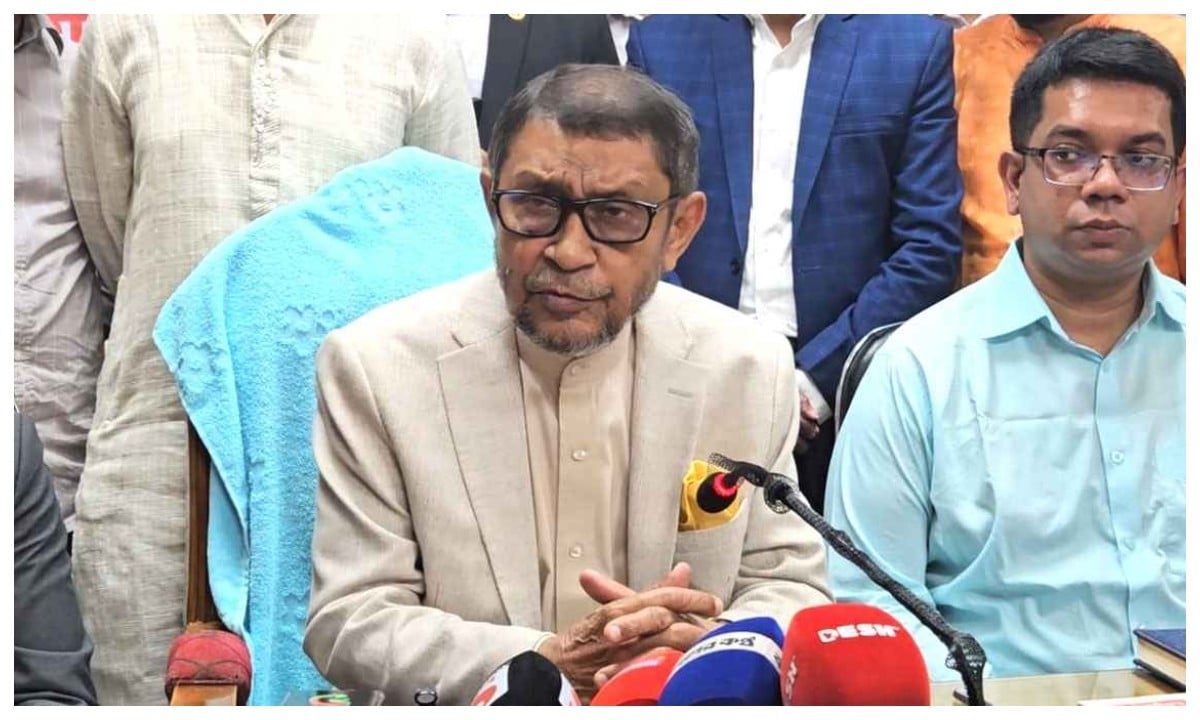 ‘স্বাস্থ্যকর্মীদের নিরাপত্তায় হাসপাতালে বাজবে পাগলা ঘণ্টা’