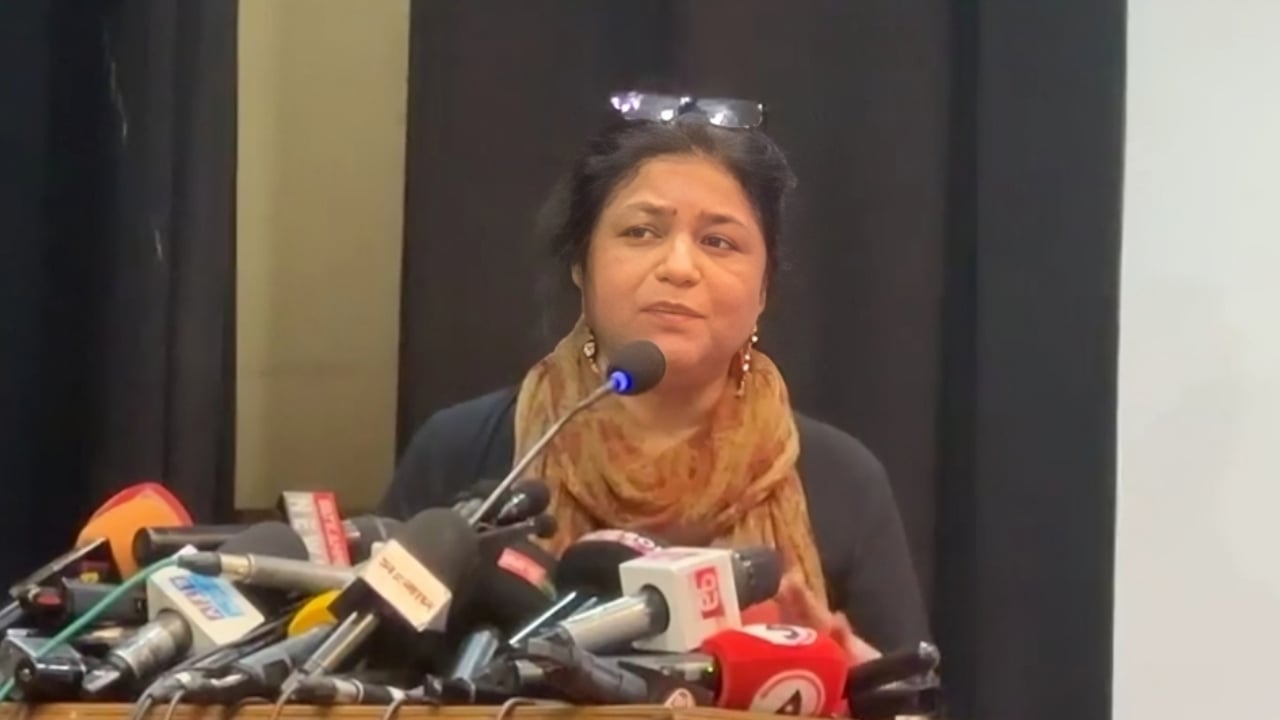 জামিন দিতে বিচারককে ভাবতে হচ্ছে: সারা হোসেন