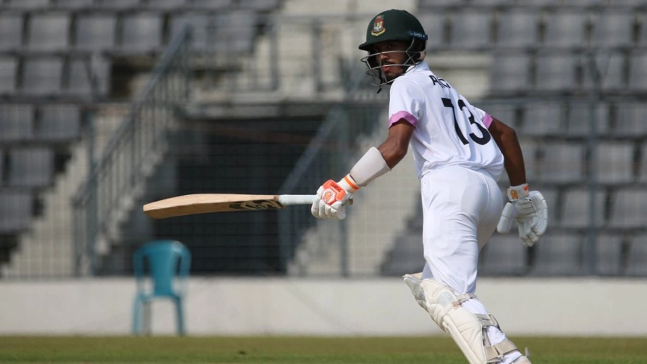 অমিতের ব্যতিক্রমী সেঞ্চুরি