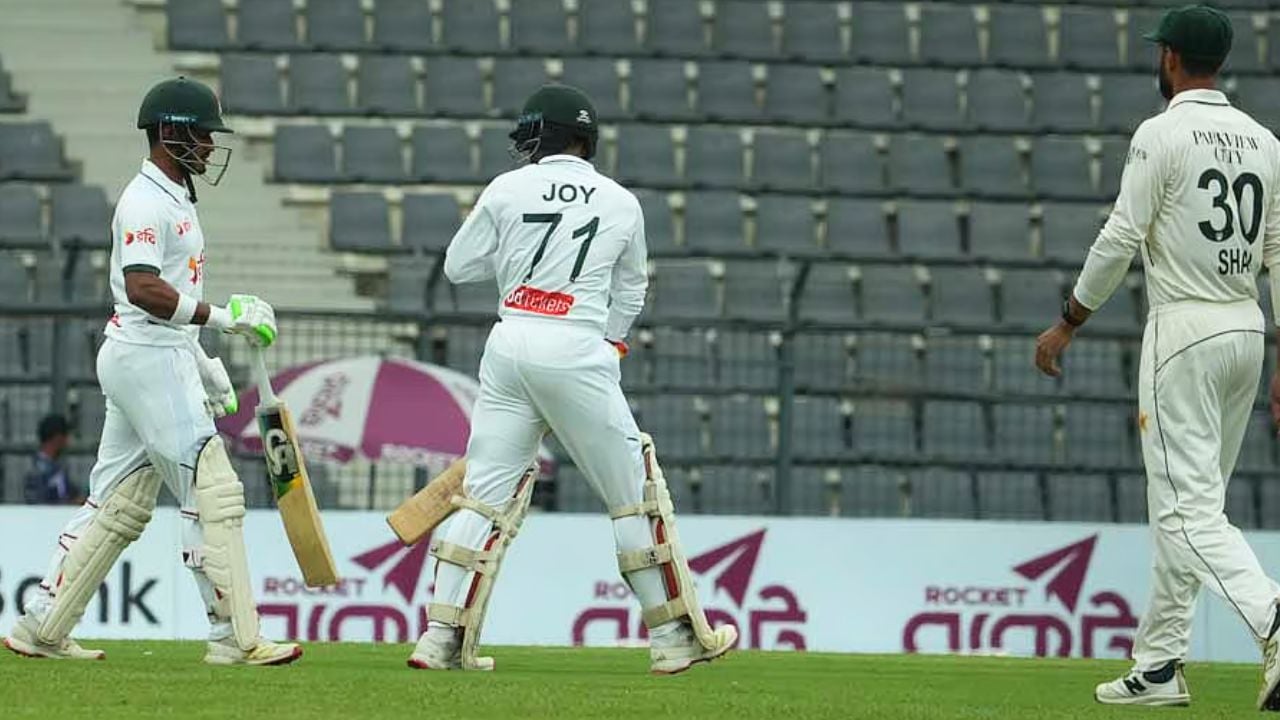 বাংলাদেশের লিড ১০০ ছাড়ালো