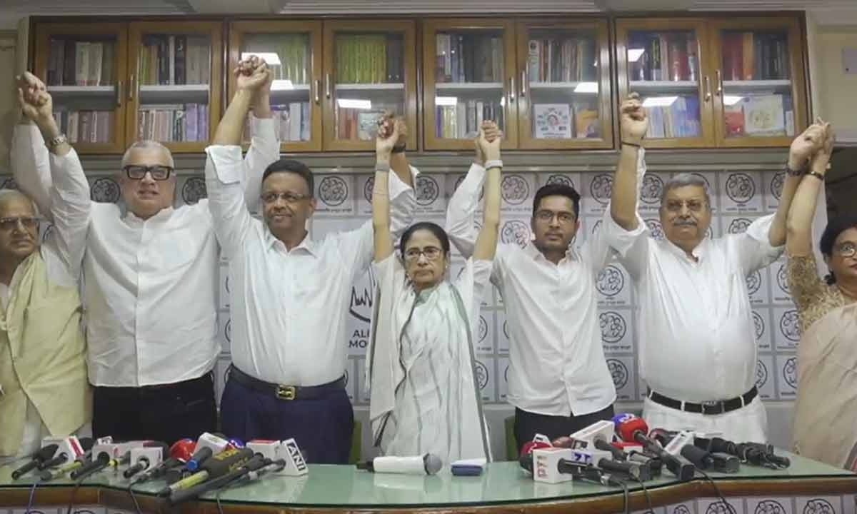 কেন পদত্যাগ করব, ‌আমরা তো হারিনি: মমতা