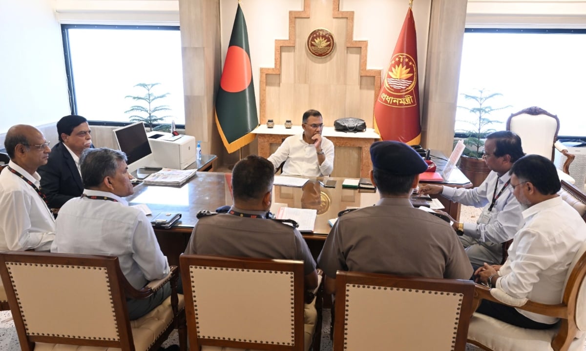 হকারদের দ্রুত পুনর্বাসনের নির্দেশ প্রধানমন্ত্রীর