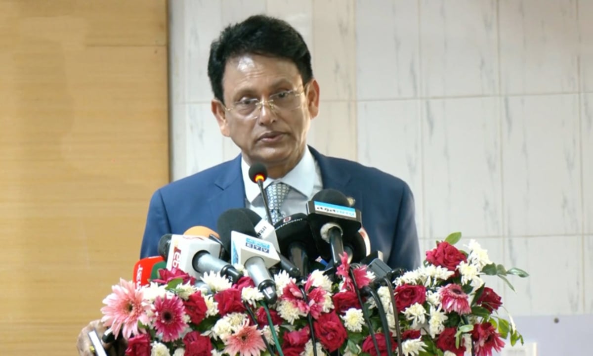 প্রশ্নফাঁসের গুজব ছড়ানোর বিরুদ্ধে ব্যবস্থা নেওয়া হবে:  শিক্ষামন্ত্রী