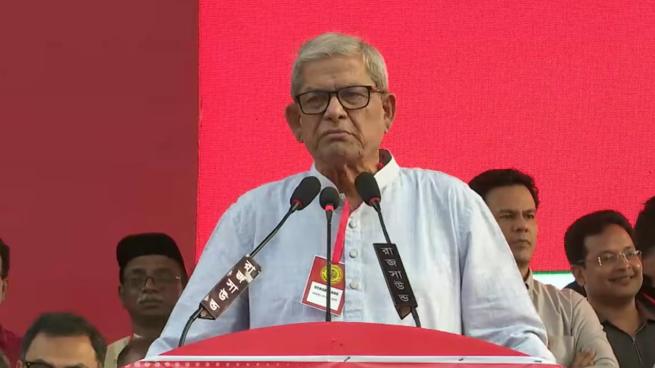 শ্রমিকরা সবচেয়ে বেশি খারাপ অবস্থায় রয়েছে: মির্জা ফখরুল 