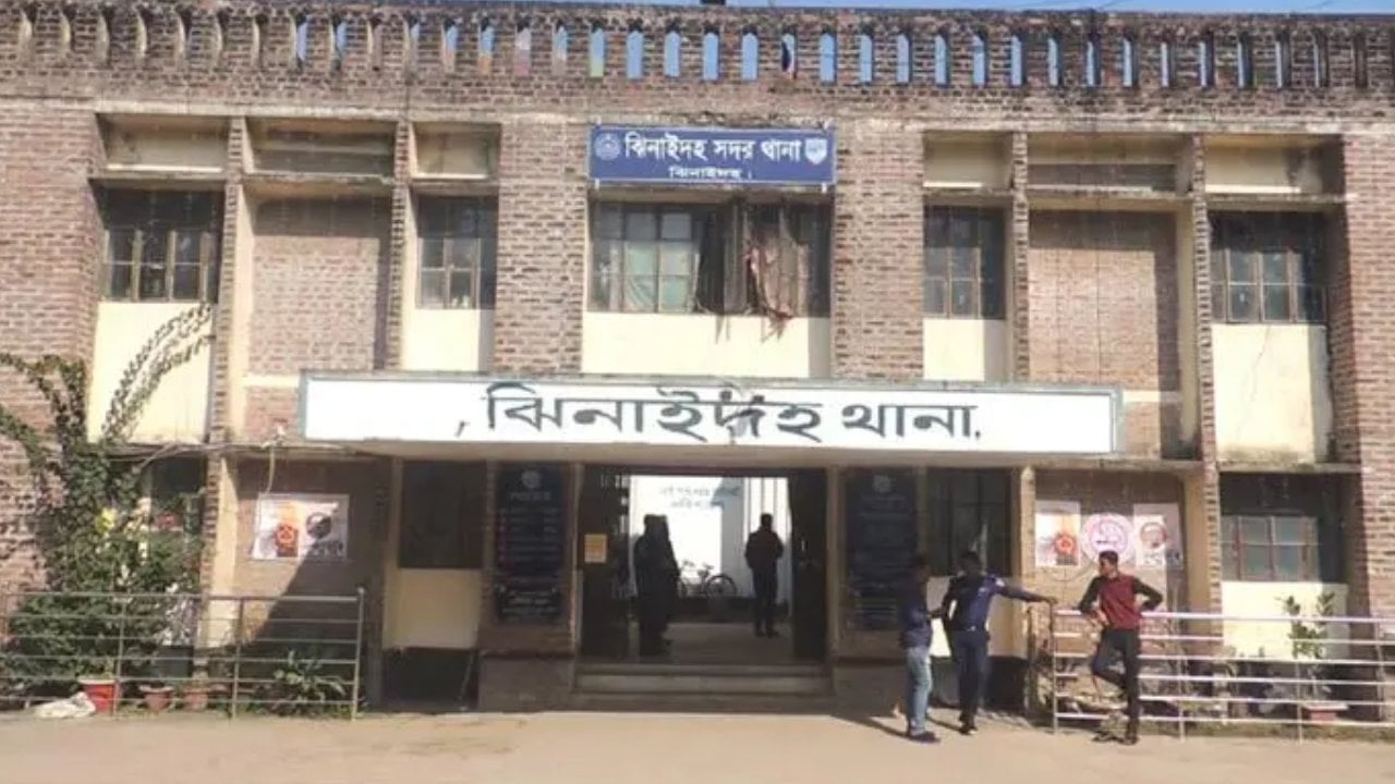 ফ্যান ঠিক করতে গিয়ে বিদ্যুৎস্পৃষ্টে স্বামী-স্ত্রীর মৃত্যু