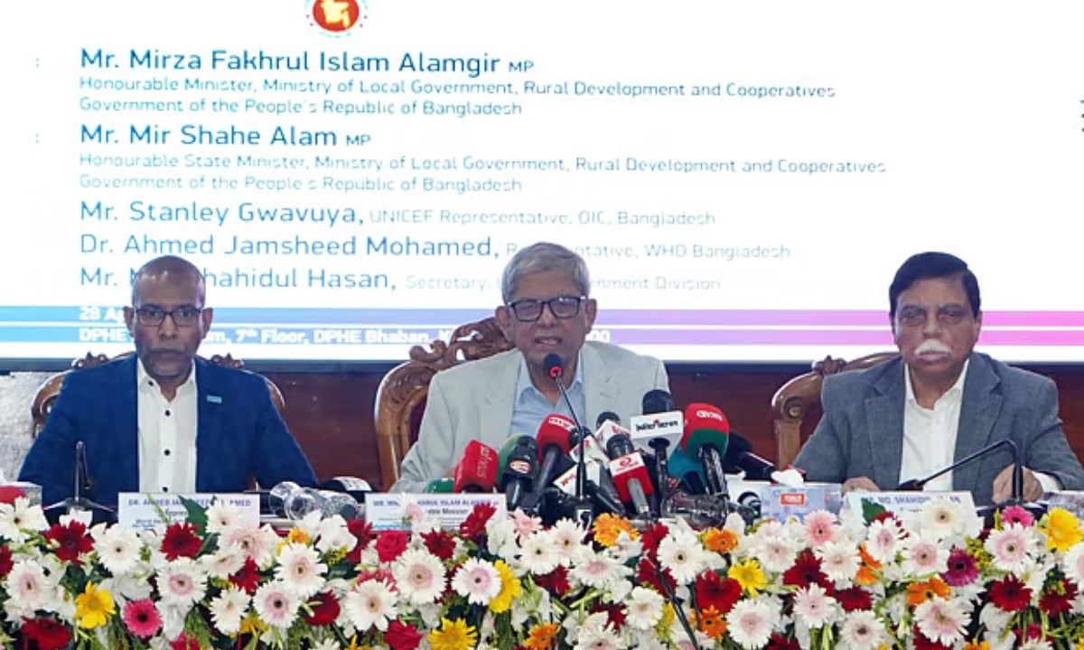 দেশে নিরাপদ পানির প্রাপ্যতা বড় চ্যালেঞ্জ: স্থানীয় সরকারমন্ত্রী