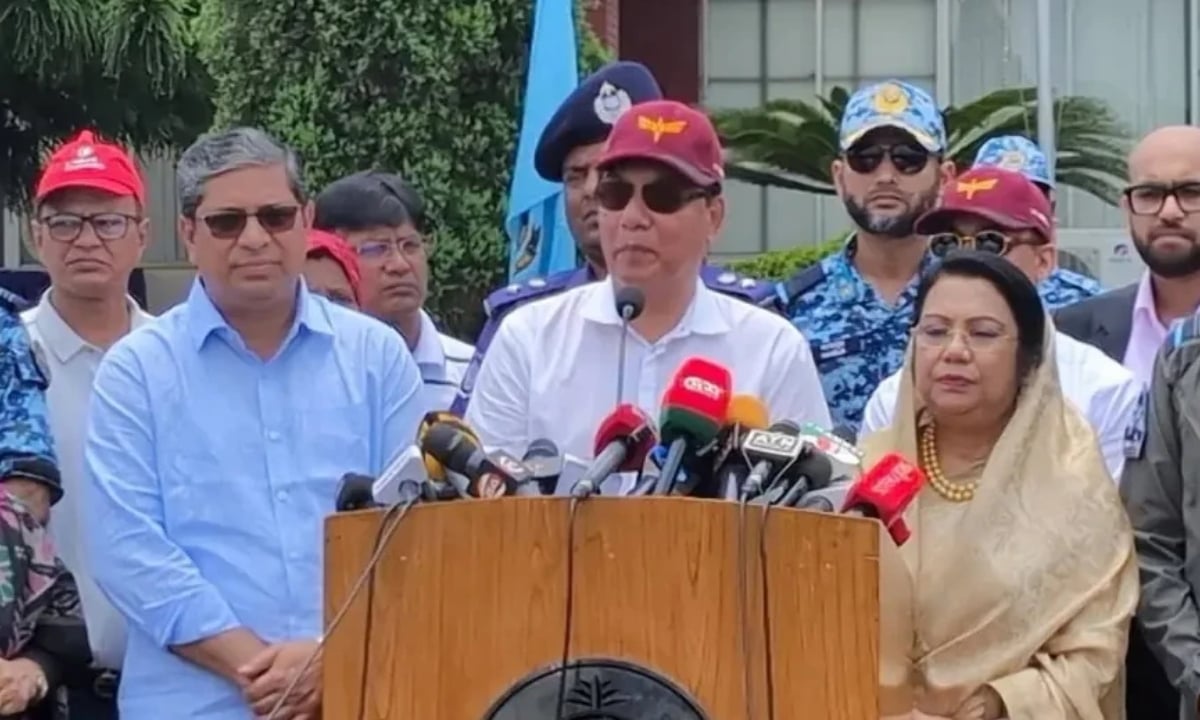 বগুড়া বিমানবন্দরকে আন্তর্জাতিক মানে উন্নীত করবে সরকার: বিমান প্রতিমন্ত্রী