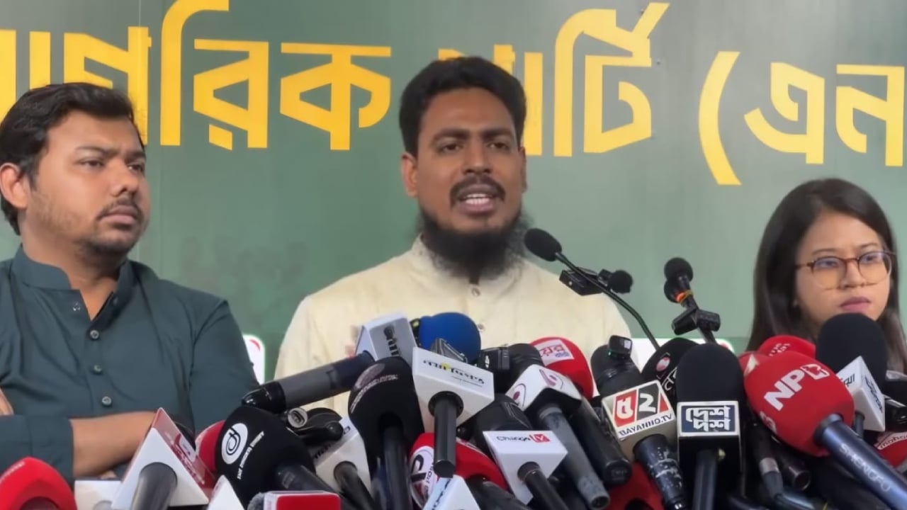 বিএনপি রাজনীতি এখন ক্ষমতাকেন্দ্রিক: আখতার হোসেন 