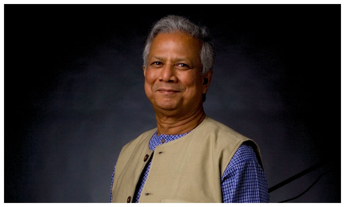 ড. ইউনূসের বিরুদ্ধে ব্যবস্থা নিতে দুদকে আবেদন