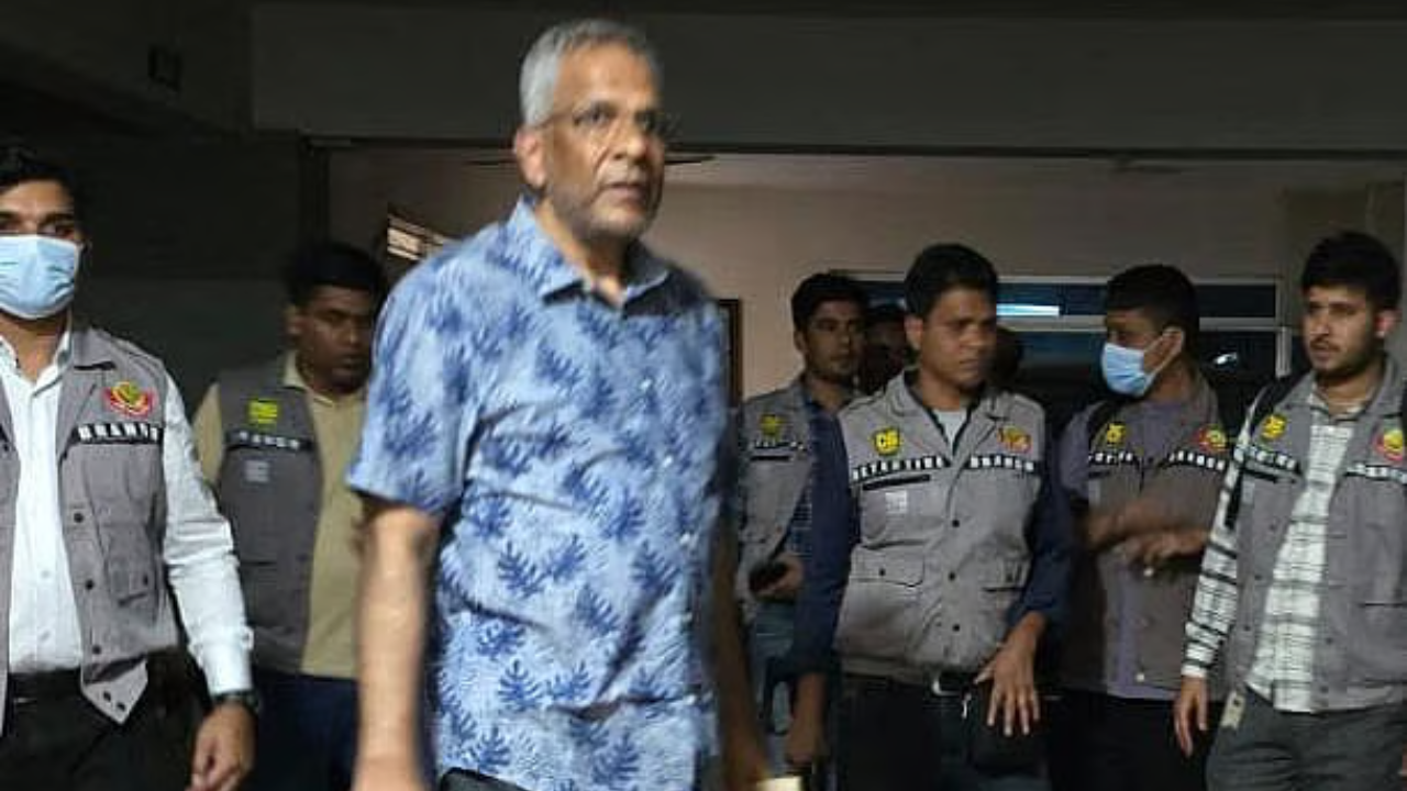 ডিজিএফআইয়ের সাবেক ডিজি মামুন খালেদ ৫ দিনের রিমান্ডে