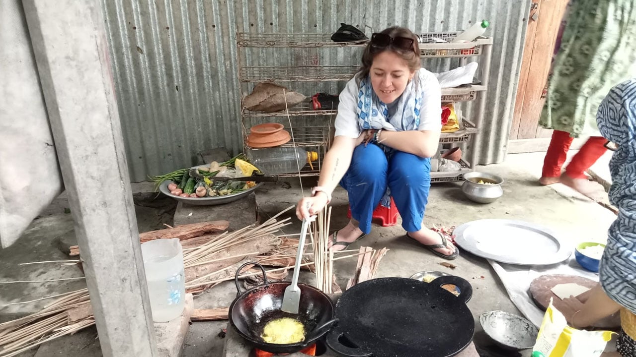 নরসিংদীর একদুয়ারিয়া গ্রাম: বিদেশি পর্যটকদের নতুন আকর্ষণ