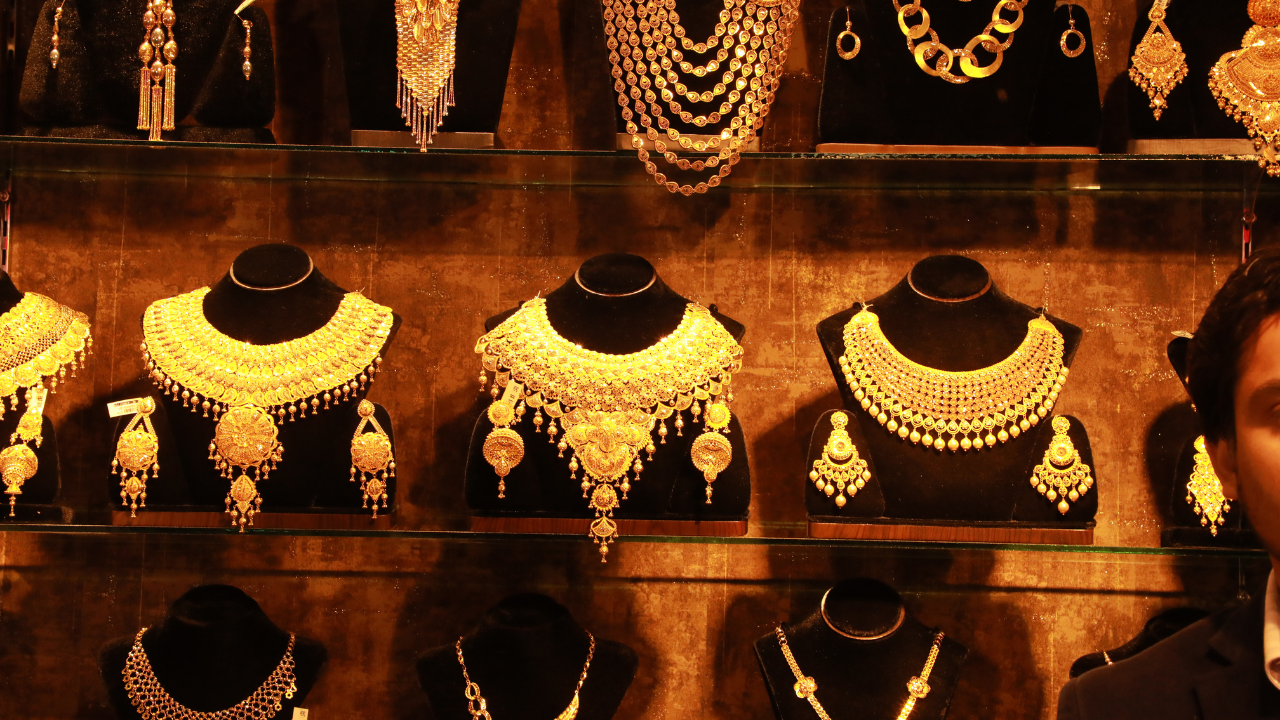 দেশের বাজারে বাড়লো স্বর্ণের দাম