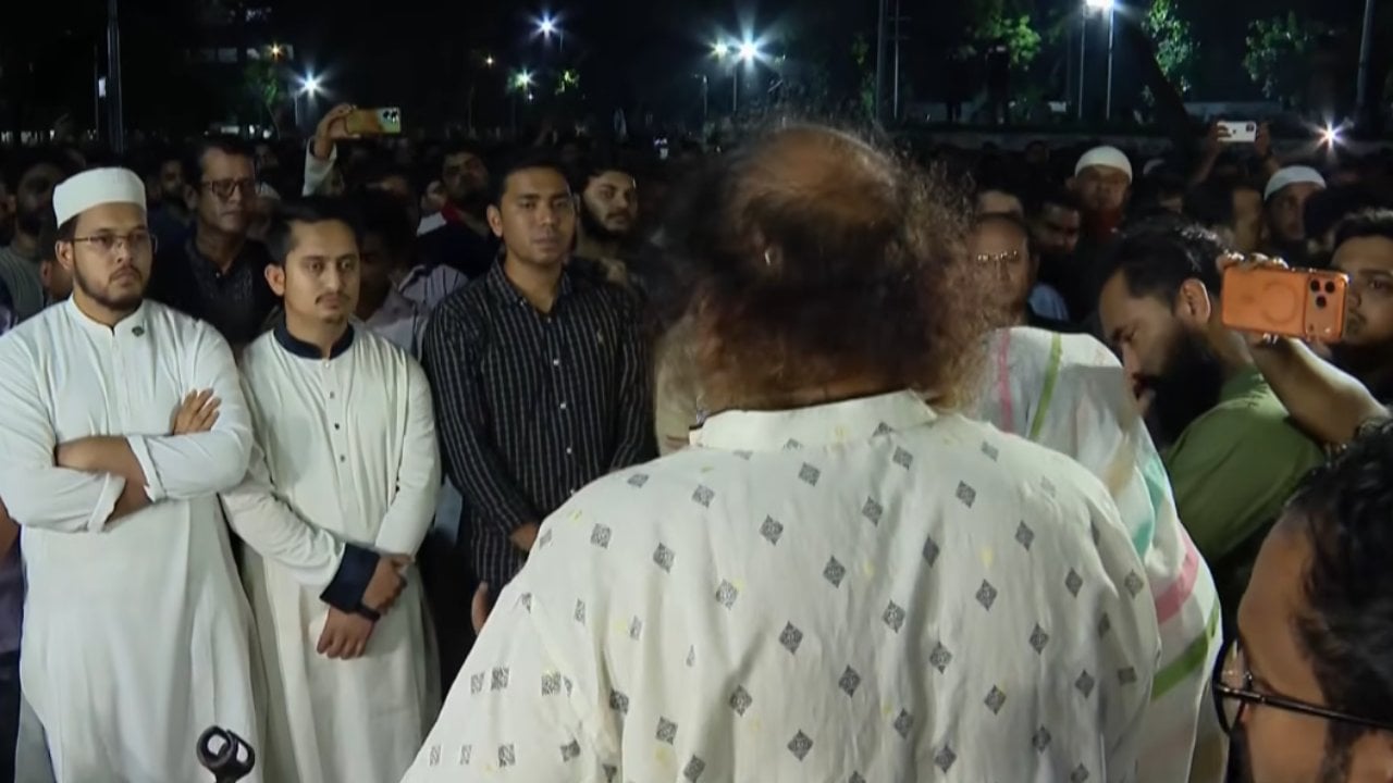দেশের চিকিৎসা সেবা নিয়ে ক্ষোভ প্রকাশ করলেন কারিনার বাবা