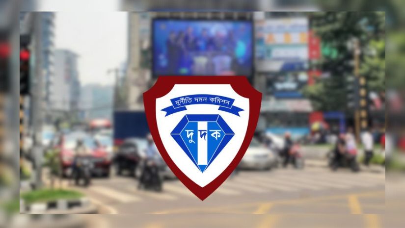 বিলবোর্ডে উধাও ২৫ কোটি টাকা!