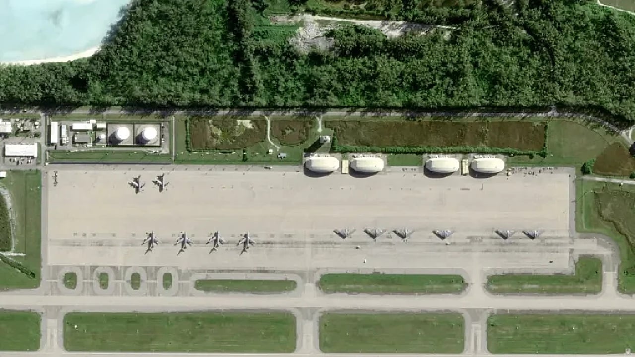 দিয়াগো গার্সিয়ায় ব্রিটিশ–মার্কিন ঘাঁটি লক্ষ্য করে ইরানের ক্ষেপণাস্ত্র হামলা