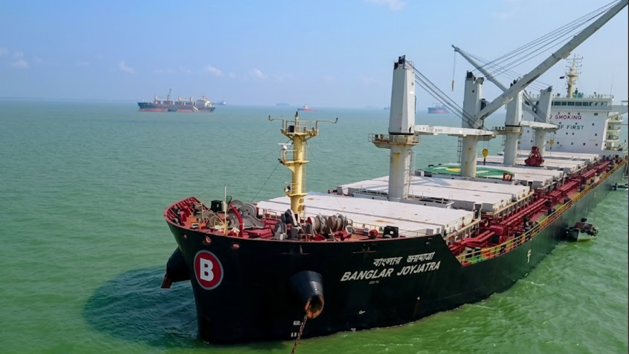 এবারও হরমুজ পার হওয়ার অনুমতি পেলো না ‘বাংলার জয়যাত্রা’