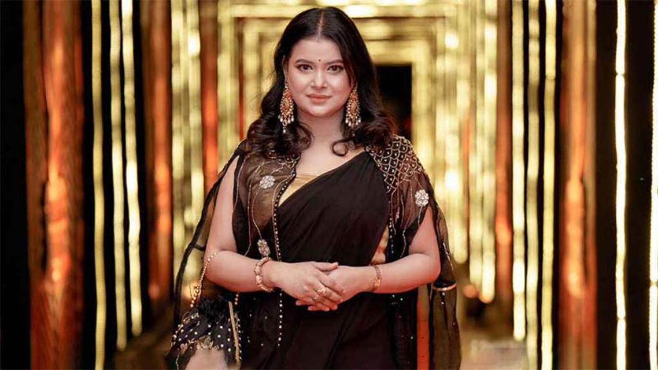 আত্মহত্যা করলে মায়া হয়, আর ডিভোর্স দিলে বলেন খারাপ মেয়ে: ফারিয়া