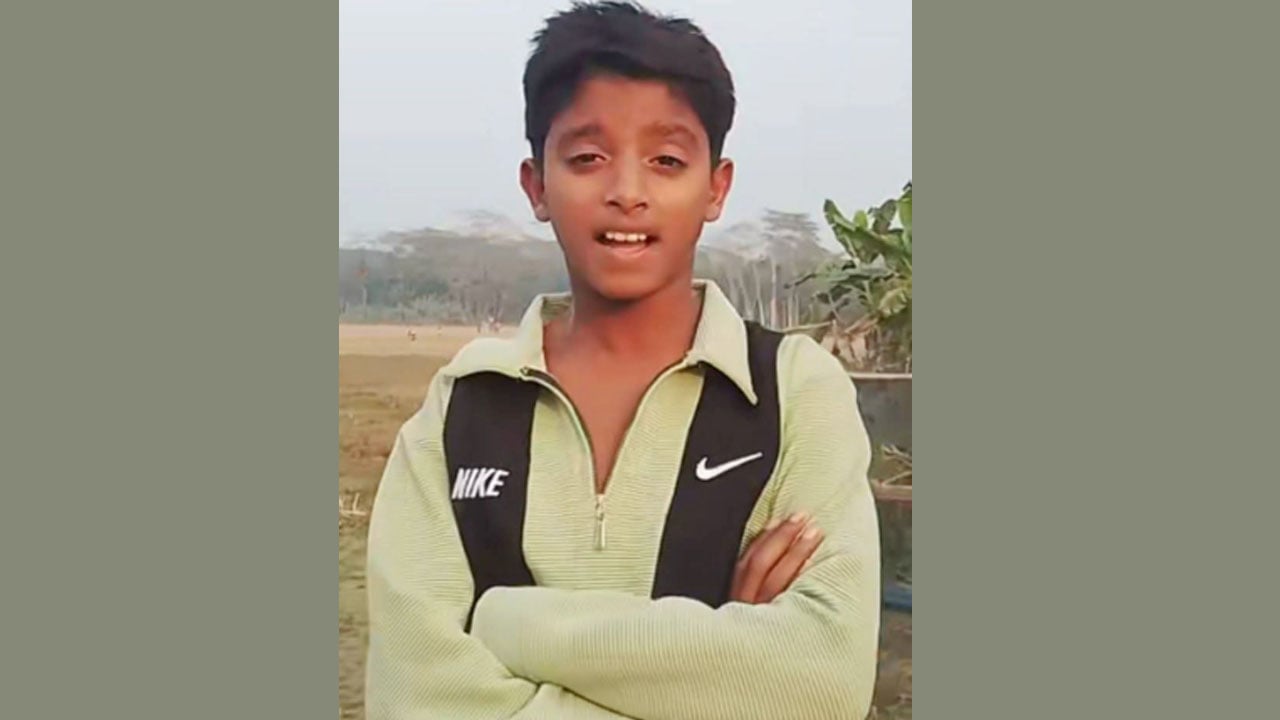 ঘুড়ি ওড়াতে গিয়ে বিদ্যুৎস্পৃষ্টে প্রাণ গেলো শিশুর