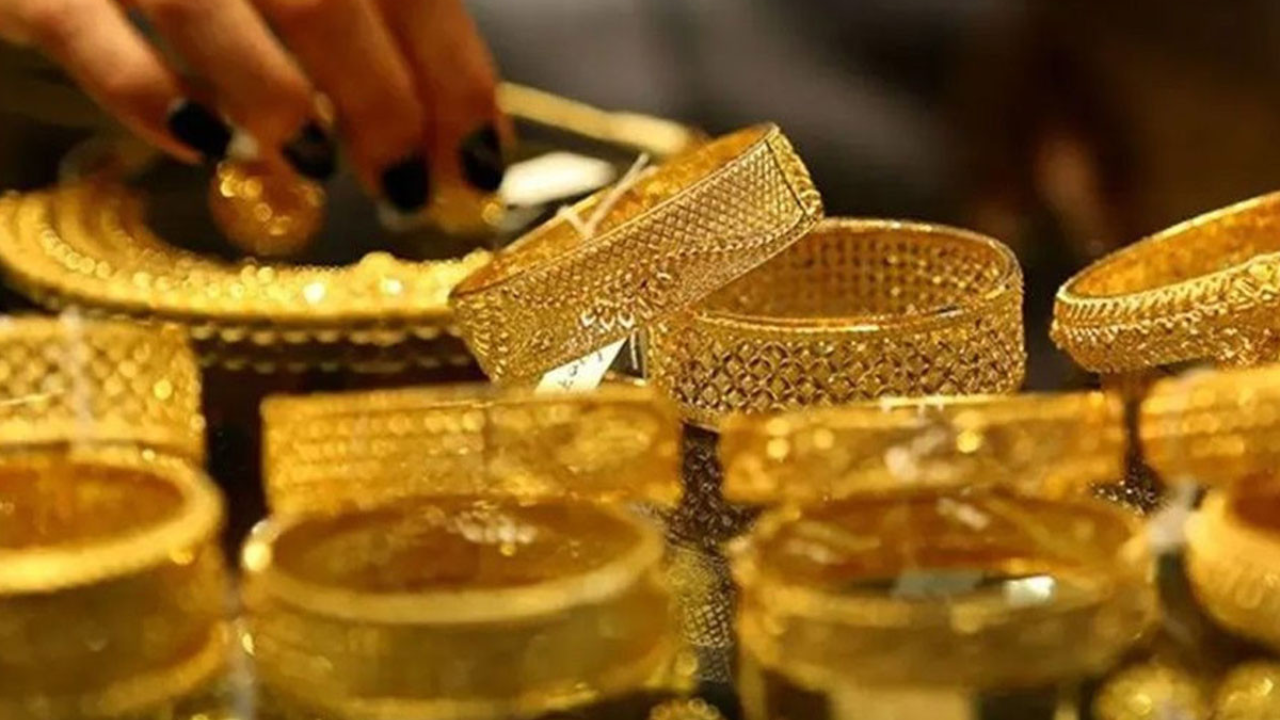 টানা ৭ দফা কমার পর বাড়লো স্বর্ণের দাম
