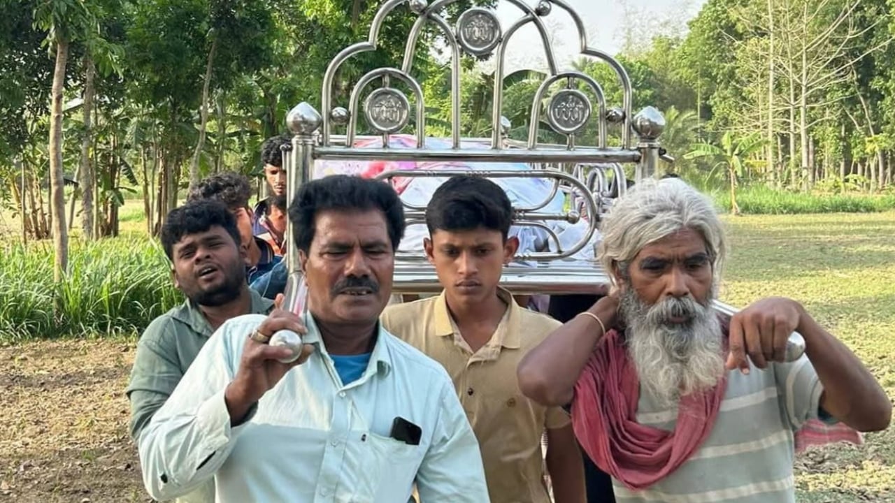 দরবারে হামলায় নিহত সেই ‘পীর’ শামীমের দাফন সম্পন্ন, হয়নি মামলা